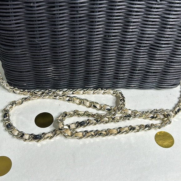 Zara black rattan basket bag with snap closure and chain strap - Picture 5 of 7